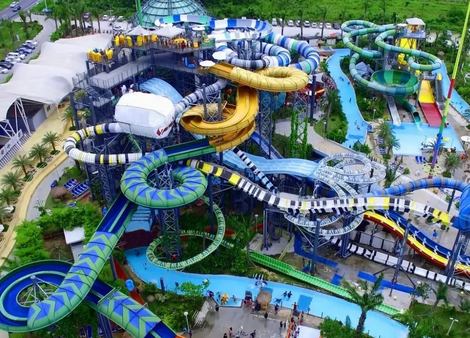 Aerial view of the water slides at Columbia Pictures Aquaverse Pattaya