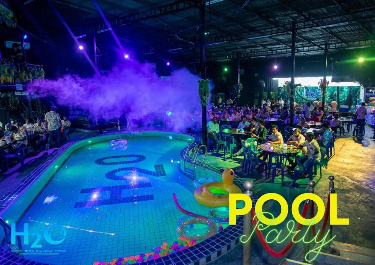 Indoor pool with Bollywood music at H2O Pattaya