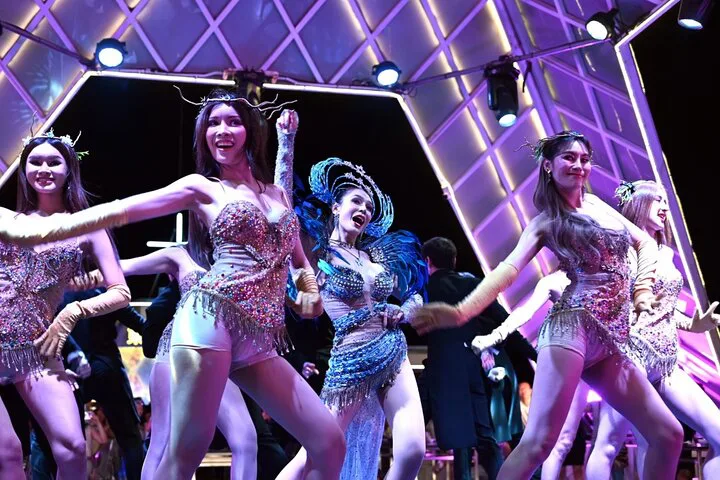 Live show on the Ocean Sky cruise deck