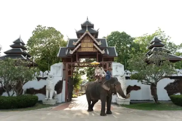 Thai Thani Cultural Village & Elephant Pattaya